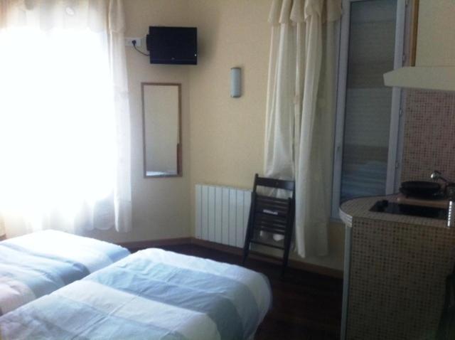 Residence Moliere Hotel Paris Montrouge Rum bild